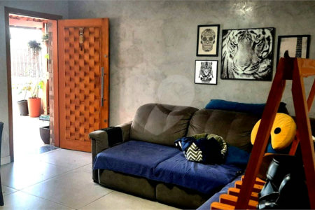Sobrado à venda com 5 quartos, sendo 3 suítes, em Vila Medeiros, São Paulo, SP