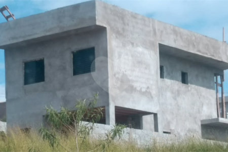Casa à venda com 3 quartos, sendo 1 suíte, em Terra Preta (terra Preta), Mairiporã, SP