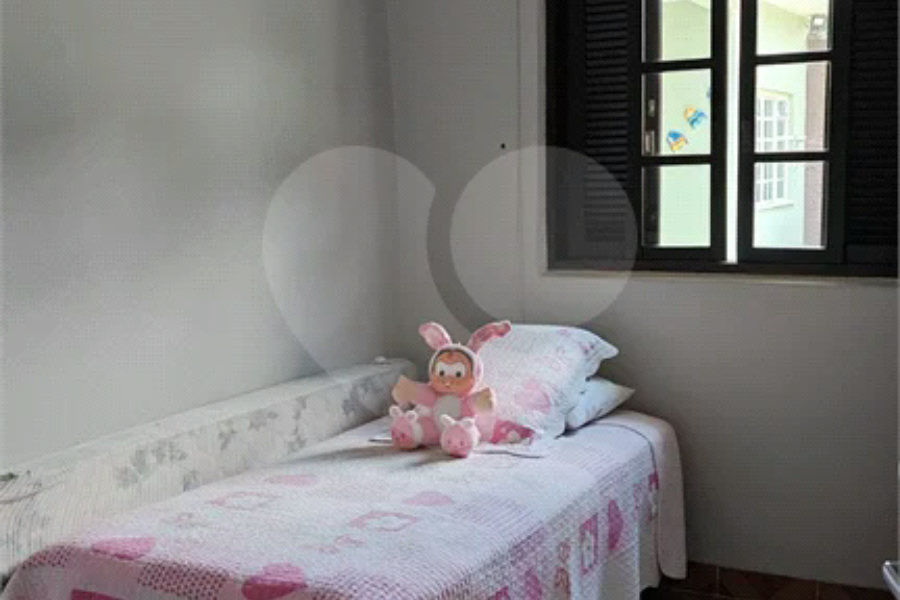 Casa à venda com 3 quartos, sendo 1 suíte, em Jaraguá, São Paulo, SP