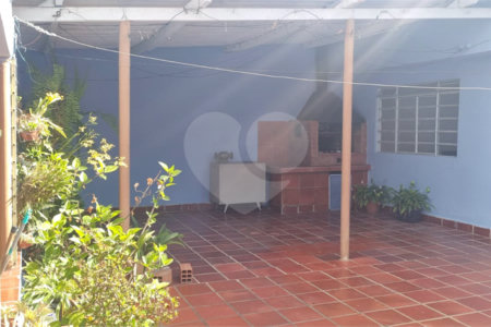 Casa Térrea à venda com 3 quartos, sendo 1 suíte, em Jardim Taboão, São Paulo, SP
