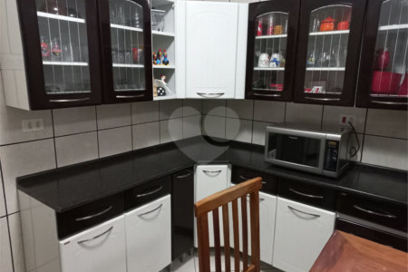 Casa à venda com 3 quartos no condomínio Residencial Rubi, Mogi das Cruzes - SP