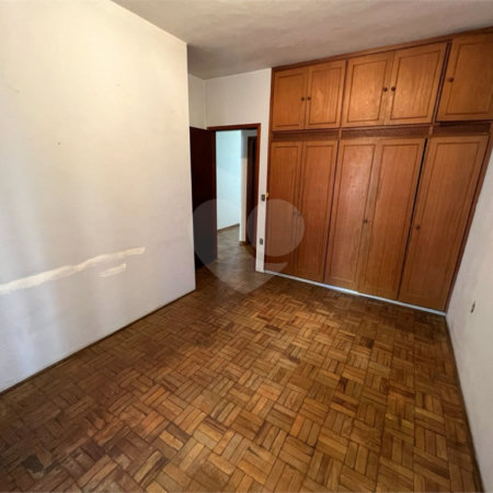 Casa à venda com 3 quartos, sendo 1 suíte, em Vila Vianelo, Jundiaí, SP