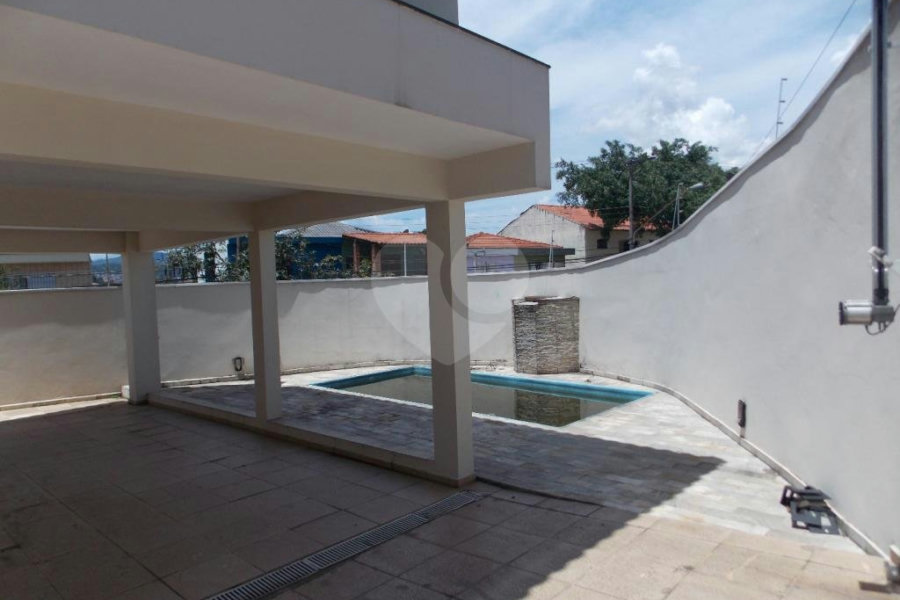 Sobrado à venda com 3 suítes em Pirituba, São Paulo, SP