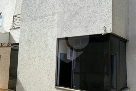 Apartamento à venda com 2 quartos no Centro, Ponta Porã, MS