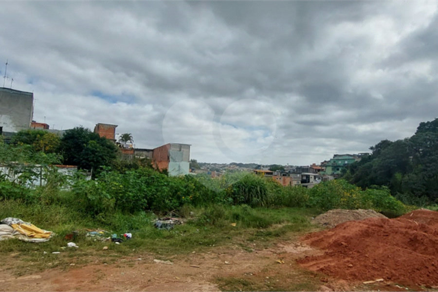 Terreno à venda em Guaianazes, São Paulo, SP