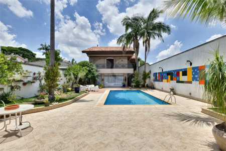 Casa à venda com 5 quartos, sendo 4 suítes, em Alto da Boa Vista, São Paulo, SP