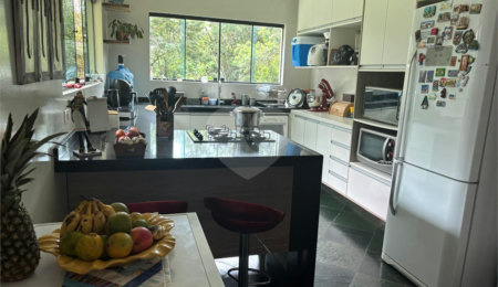 Sobrado à venda com 3 quartos, sendo 1 suíte, em Samambaia, Mairiporã, SP