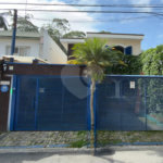 Sobrado à Venda com 2 suites no Tremembé.