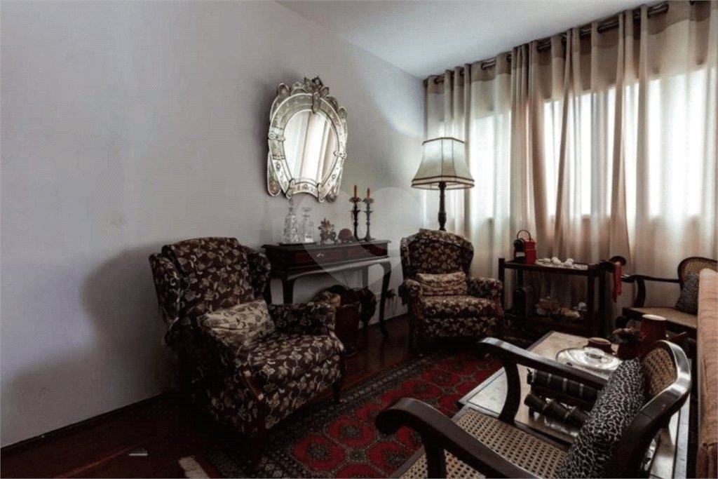 Apartamento à venda com 3 quartos, sendo 1 suíte,  em Vila Andrade, São Paulo, SP