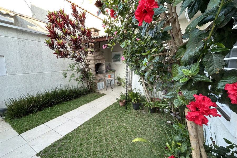 Sobrado à venda com 3 suítes em Tremembé, São Paulo, SP