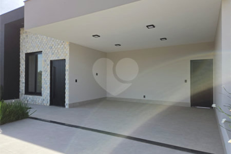 Casa à venda com 3 quartos, sendo 1 suíte, no condomínio Cerejeiras, Araçoiaba da Serra - SP