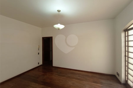 Casa à venda com 4 quartos, sendo 1 suíte,  no Centro, Itapetininga, SP