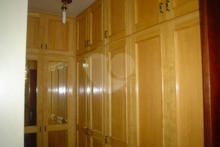 Sobrado à venda com 3 quartos, sendo 1 suíte, em Parada Inglesa, São Paulo, SP