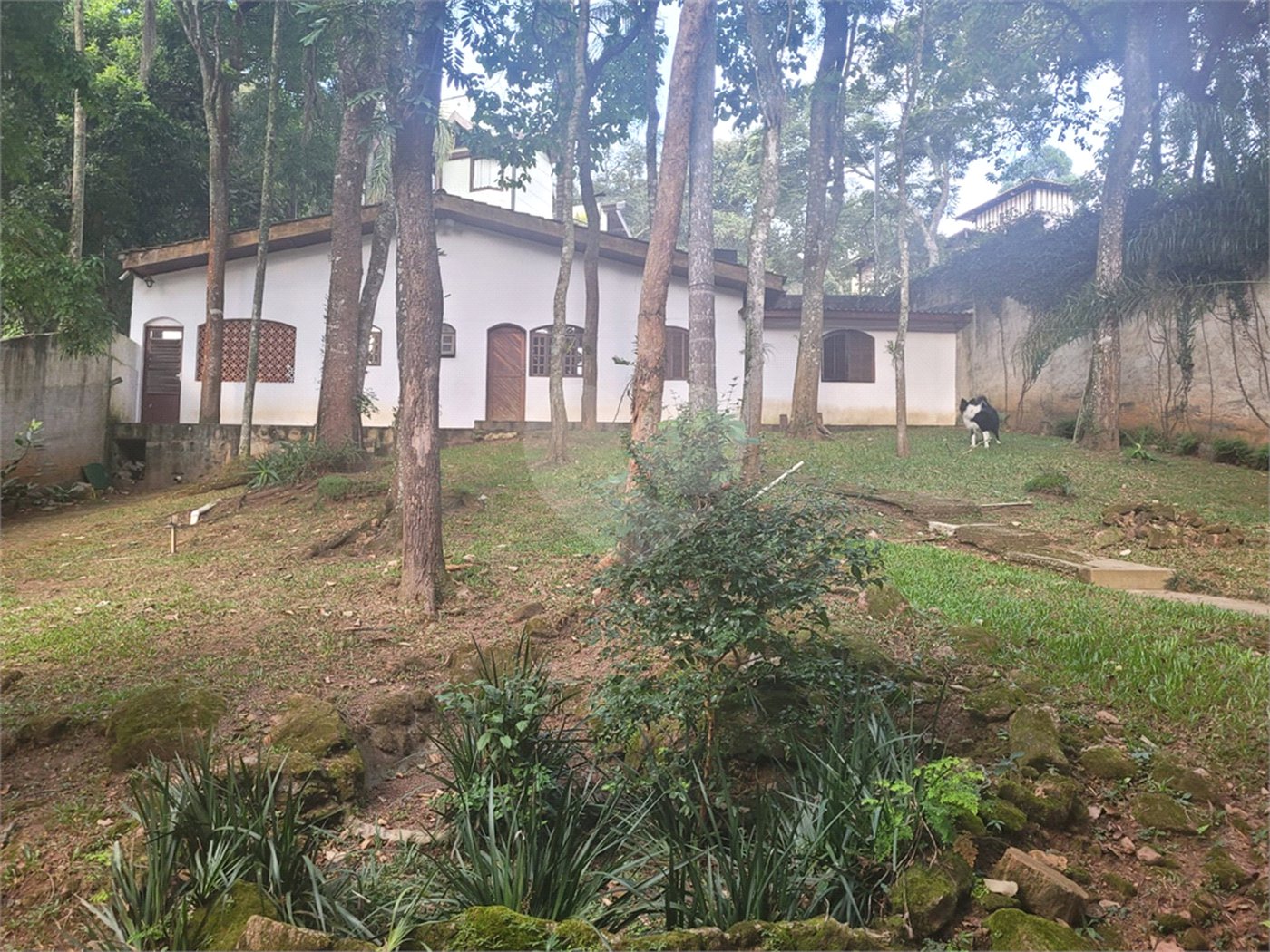 Sobrado à venda com 4 quartos, sendo 2 suítes, em Serra da Cantareira, Mairiporã, SP