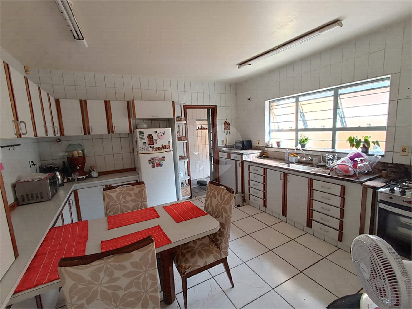 Casa à venda com 6 quartos, sendo 2 suítes, no Centro, Itapetininga, SP