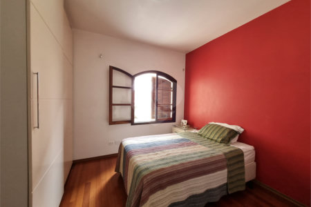 Casa à venda com 3 quartos, sendo 1 suíte, em Jardim Franca, São Paulo, SP