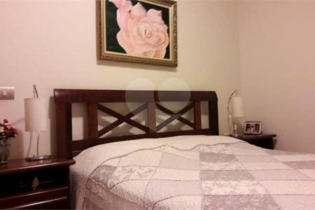 Casa à venda com 4 quartos, sendo 2 suítes, no condomínio Monte Belo, Salto - SP