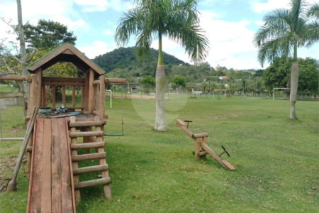 Sítio à venda com 4 quartos, sendo 3 suítes, em Caxito, Maricá, RJ