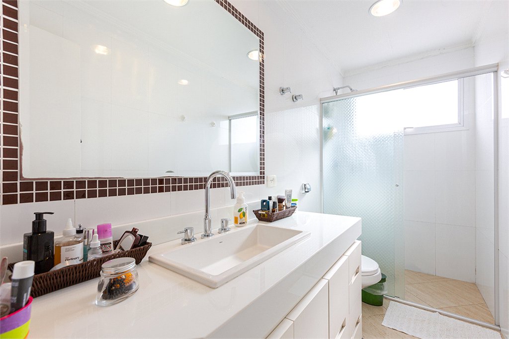 Apartamento à venda com 3 quartos, sendo 2 suítes, em Alto da Lapa, São Paulo, SP