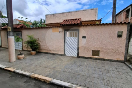 Casa Térrea à venda com 4 quartos, sendo 1 suíte, em Campo Grande, Rio de Janeiro, RJ