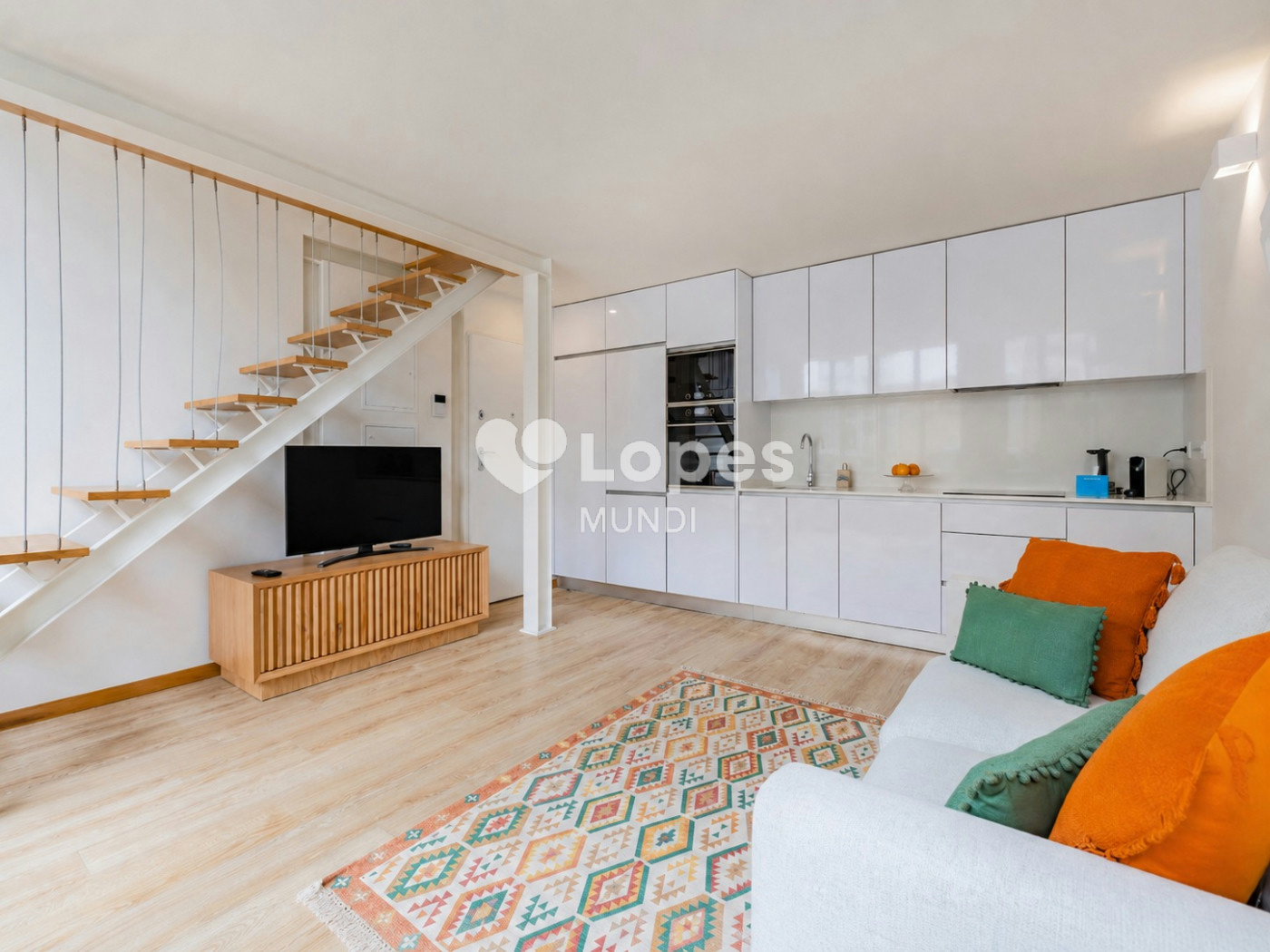 Apartamento T1 Duplex à venda no Bonfim, Porto, Portugal – Mobiliado