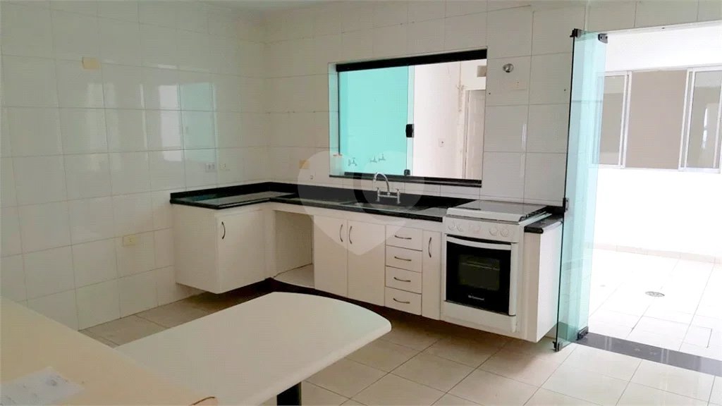 Casa de vila para venda e locação na região da Mooca