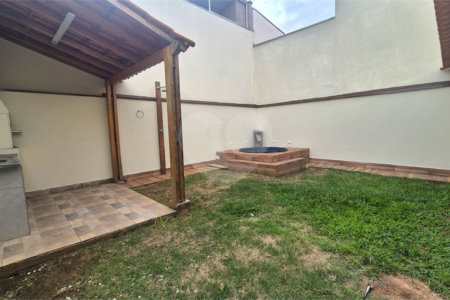 Casa à venda com 3 quartos, sendo 1 suíte,  no condomínio Residencial Horto Villagio, Sorocaba - SP