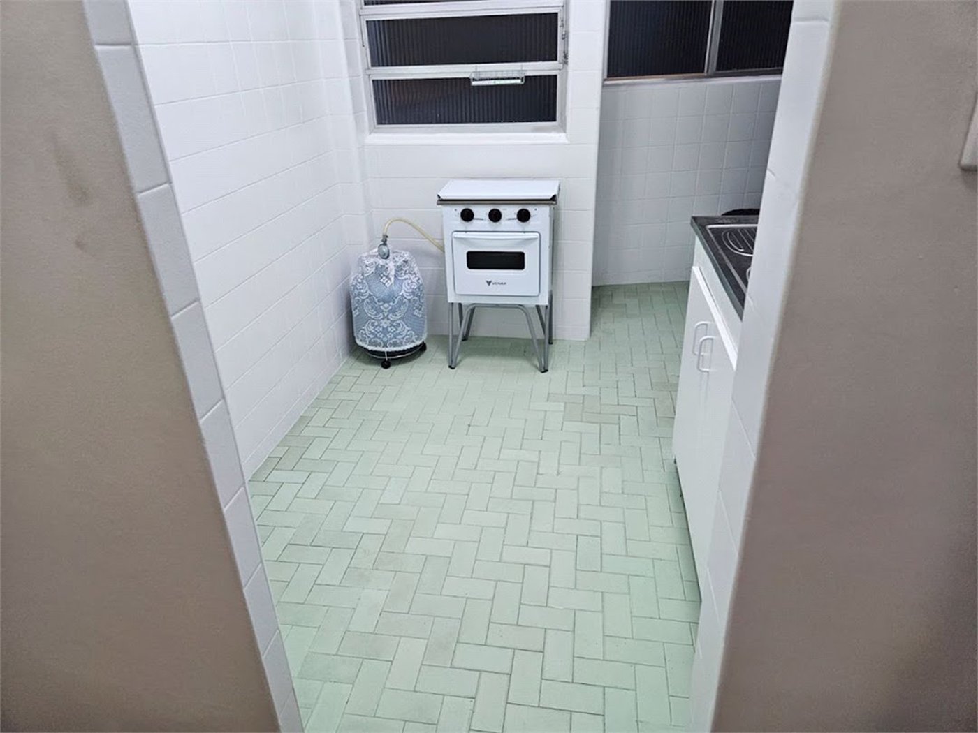 Apartamento com 3 dormitórios à venda, 98 m² por R$ 650.000,00 - Gonzaga - Santos/SP