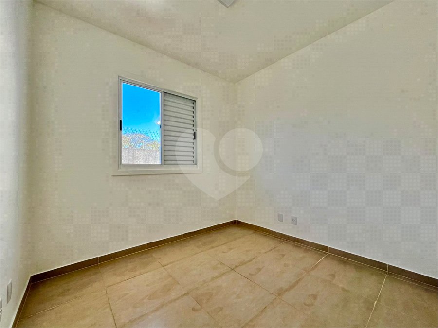 Casa à venda com 3 quartos no condomínio Residencial Villa Flora, Votorantim - SP
