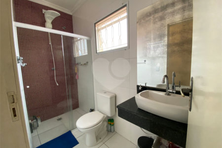 Casa à venda com 2 quartos, sendo 1 suíte, no Centro, Mairinque, SP
