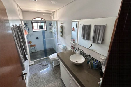 Casa à venda com 3 quartos, sendo 1 suíte,  no condomínio Residencial Nabuco de Araújo, São Paulo - SP