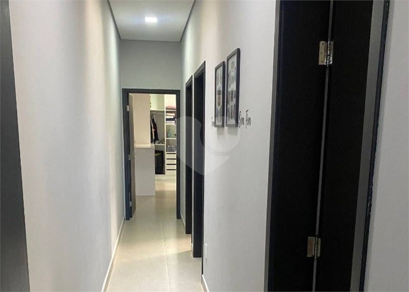 Casa à venda com 3 quartos, sendo 1 suíte, no condomínio Vila Rica, Indaiatuba - SP