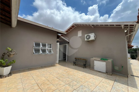 Casa à venda com 3 quartos, sendo 1 suíte, em Jardim Fogaça, Itapetininga, SP