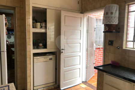 Sobrado à venda com 4 quartos, sendo 2 suítes, em Vila São José (ipiranga), São Paulo, SP