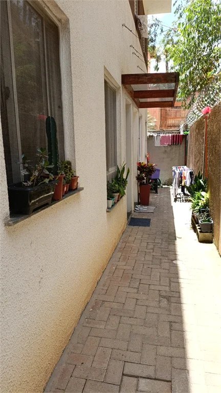 Casa à venda com 2 quartos no condomínio Villa Genova I, Cotia - SP