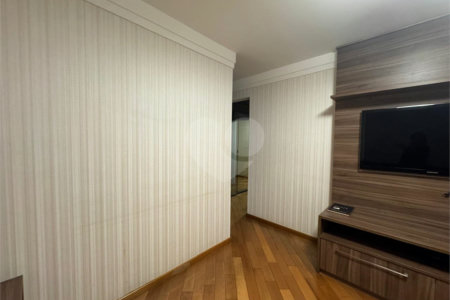 Apartamento à venda com 3 suítes em Santa Teresinha, São Paulo, SP