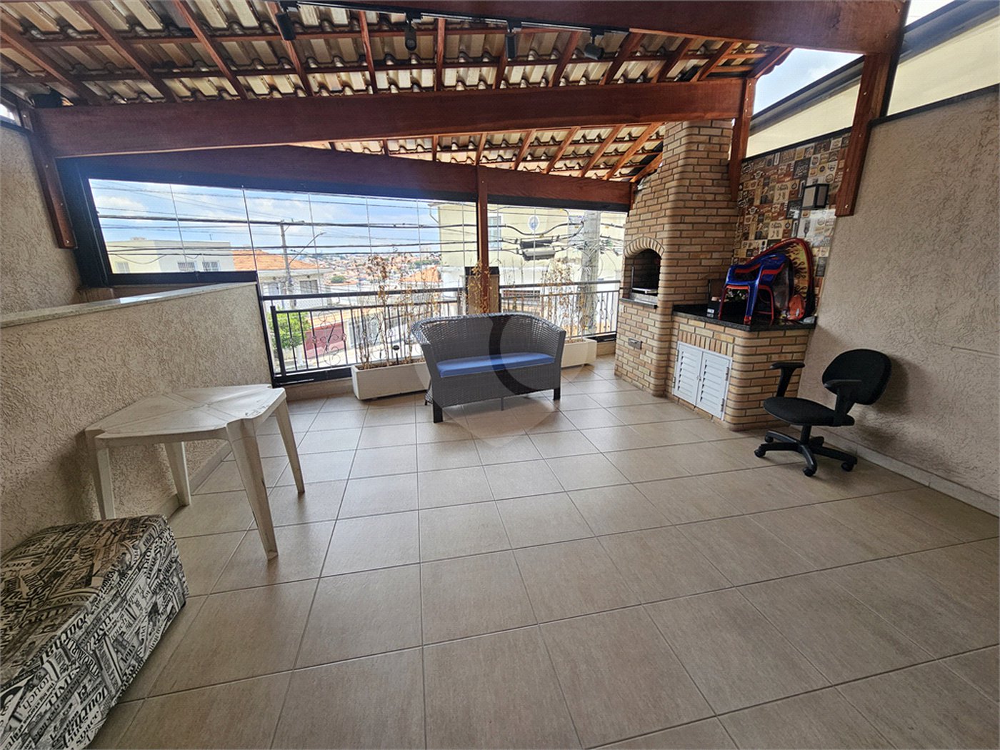 Sobrado à venda com 3 quartos, sendo 1 suíte,  em Vila Nivi, São Paulo, SP