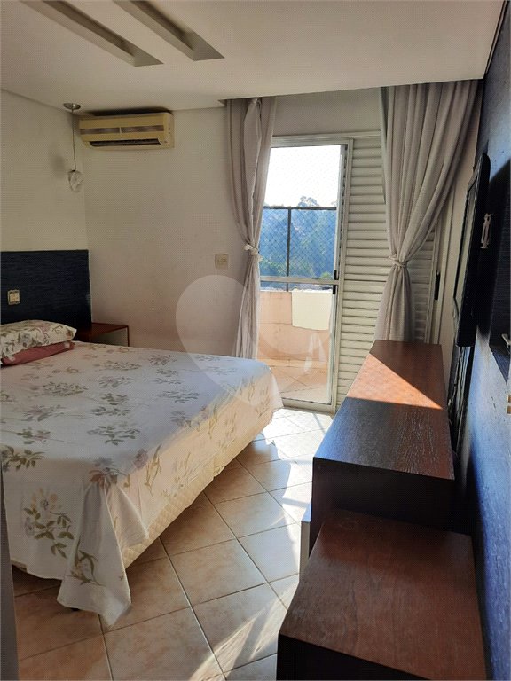 Sobrado à venda com 3 quartos, sendo 1 suíte, em Jardim Ester, São Paulo, SP