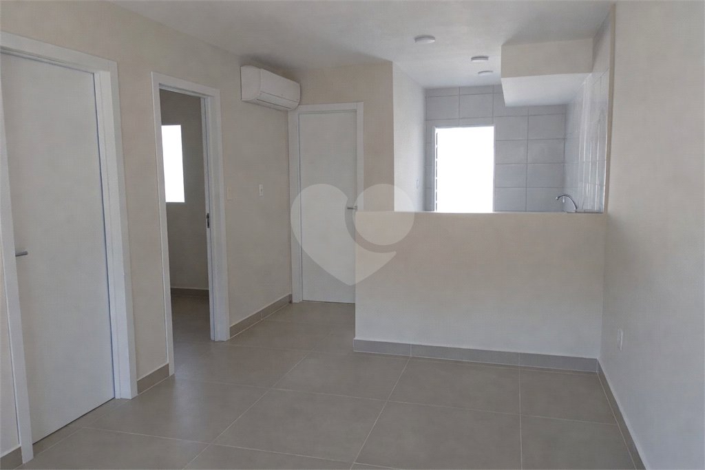 Apartamento à venda com 2 quartos em Lopes de Oliveira, Sorocaba, SP