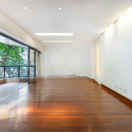 Apartamento à venda com 4 quartos, sendo 2 suítes, em Leblon, Rio de Janeiro, RJ