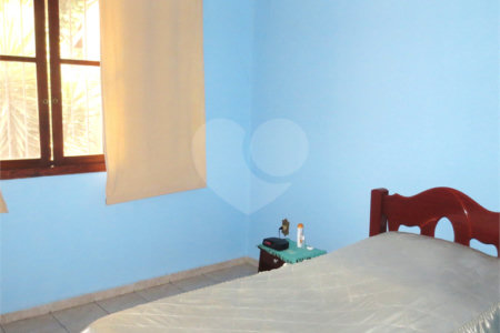 Sobrado à venda com 4 quartos, sendo 1 suíte, em Cambuci, São Paulo, SP
