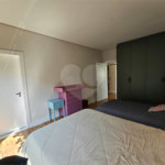 Casa à venda com 4 suítes no condomínio Residencial Itahyê, Santana de Parnaíba - SP