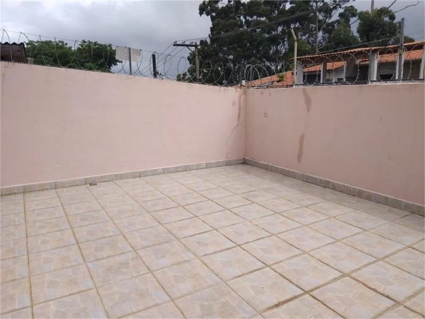 Sobrado à venda com 3 quartos, sendo 1 suíte, em Jardim Pinheiros, São Paulo, SP