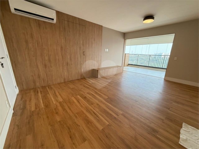 Apartamento à venda com 4 quartos, sendo 3 suítes,  em Santo Amaro, São Paulo, SP