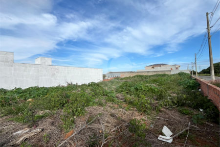 Terreno à venda em Vila Nastri, Itapetininga, SP