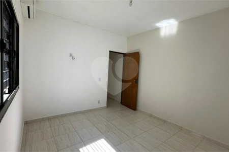 Casa à venda com 2 quartos em Vila Nastri, Itapetininga, SP