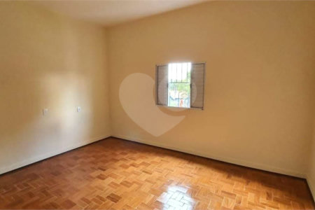 Casa à venda com 2 quartos no Centro, Vinhedo, SP