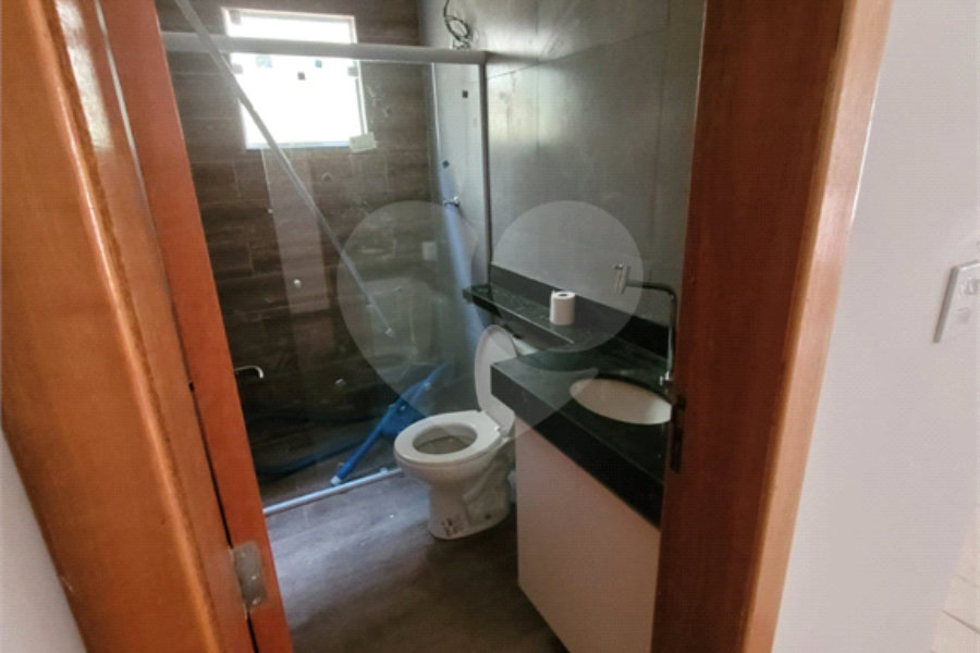 Casa à venda com 3 quartos, sendo 1 suíte, no condomínio Vale dos Gansos, Mairiporã - SP