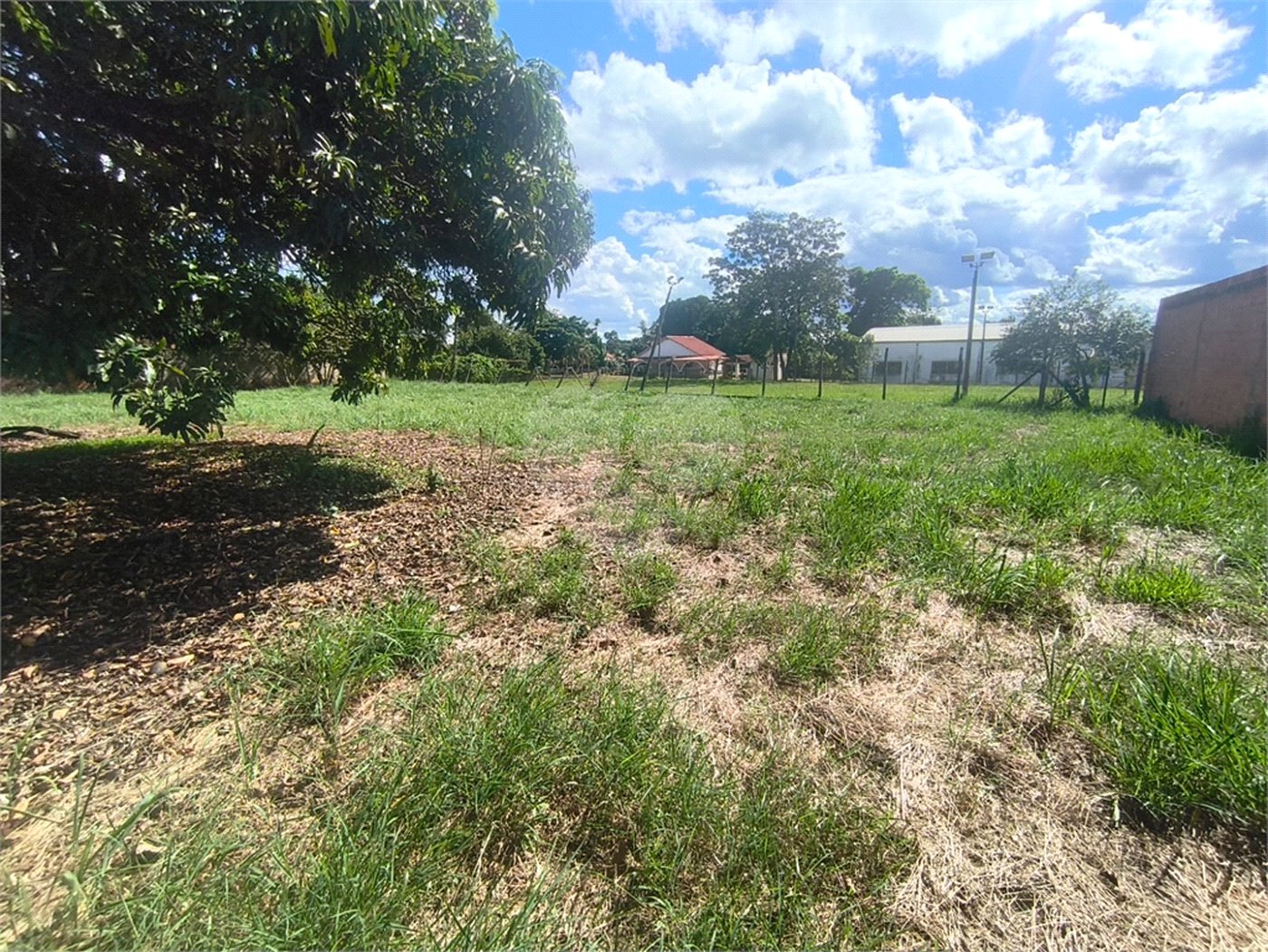 Sítio à venda com 2 quartos em Retiro Santana, Itapetininga, SP