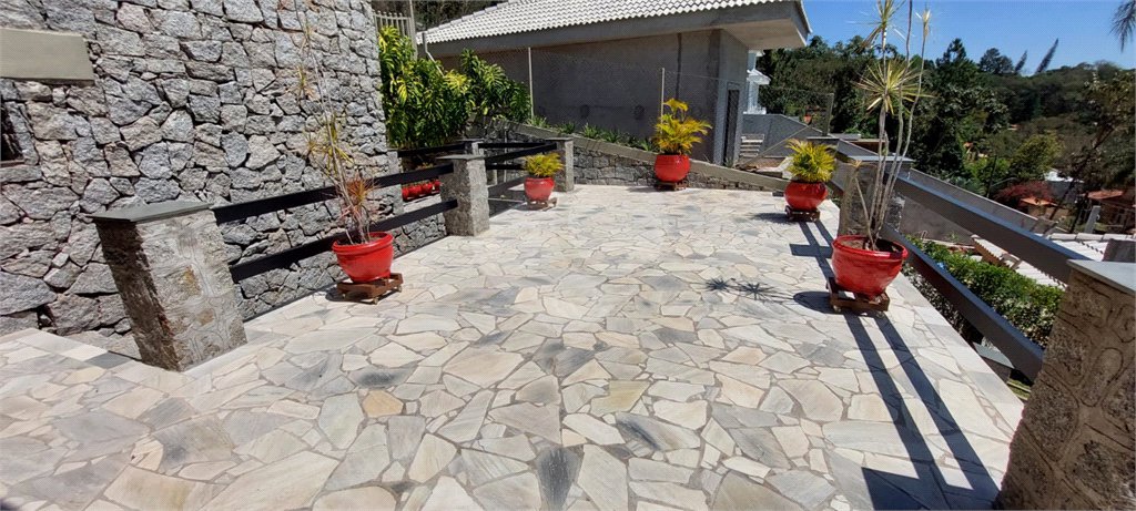 Casa à venda com 3 quartos, sendo 2 suítes, no condomínio Alpes de Caieiras, Caieiras - SP